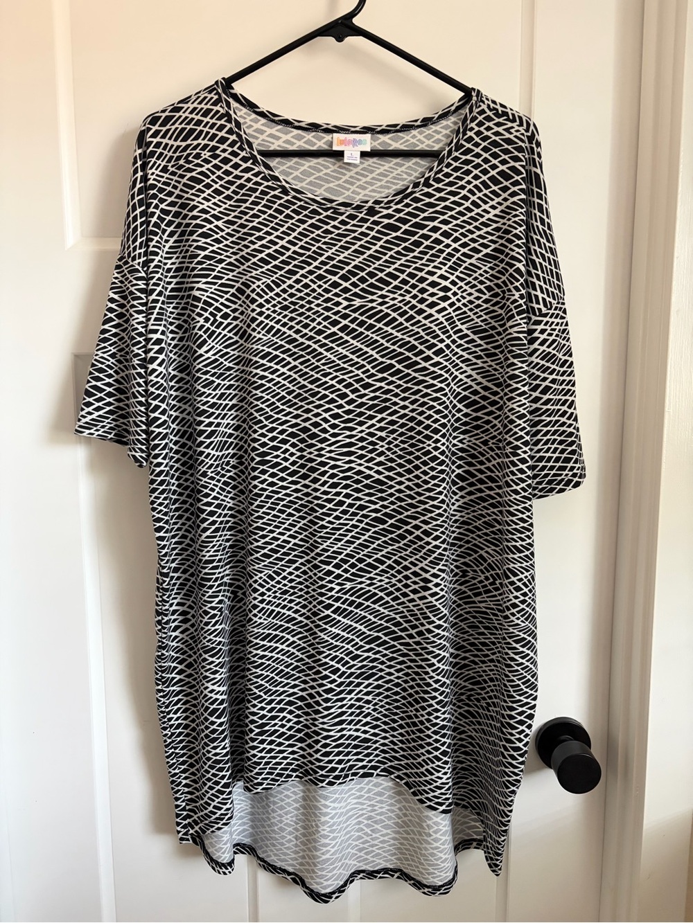 LuLaRoe Black and White Geometric Tunic Top